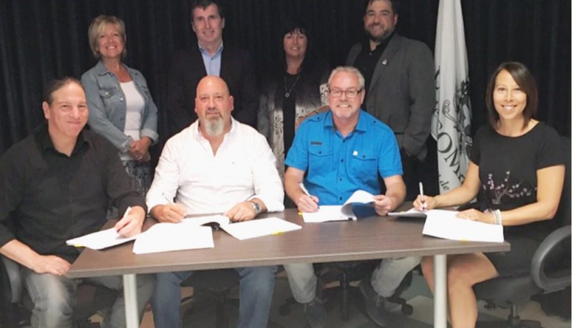 Capture L’Assomption Signature d’une convention collective à L’Assomption