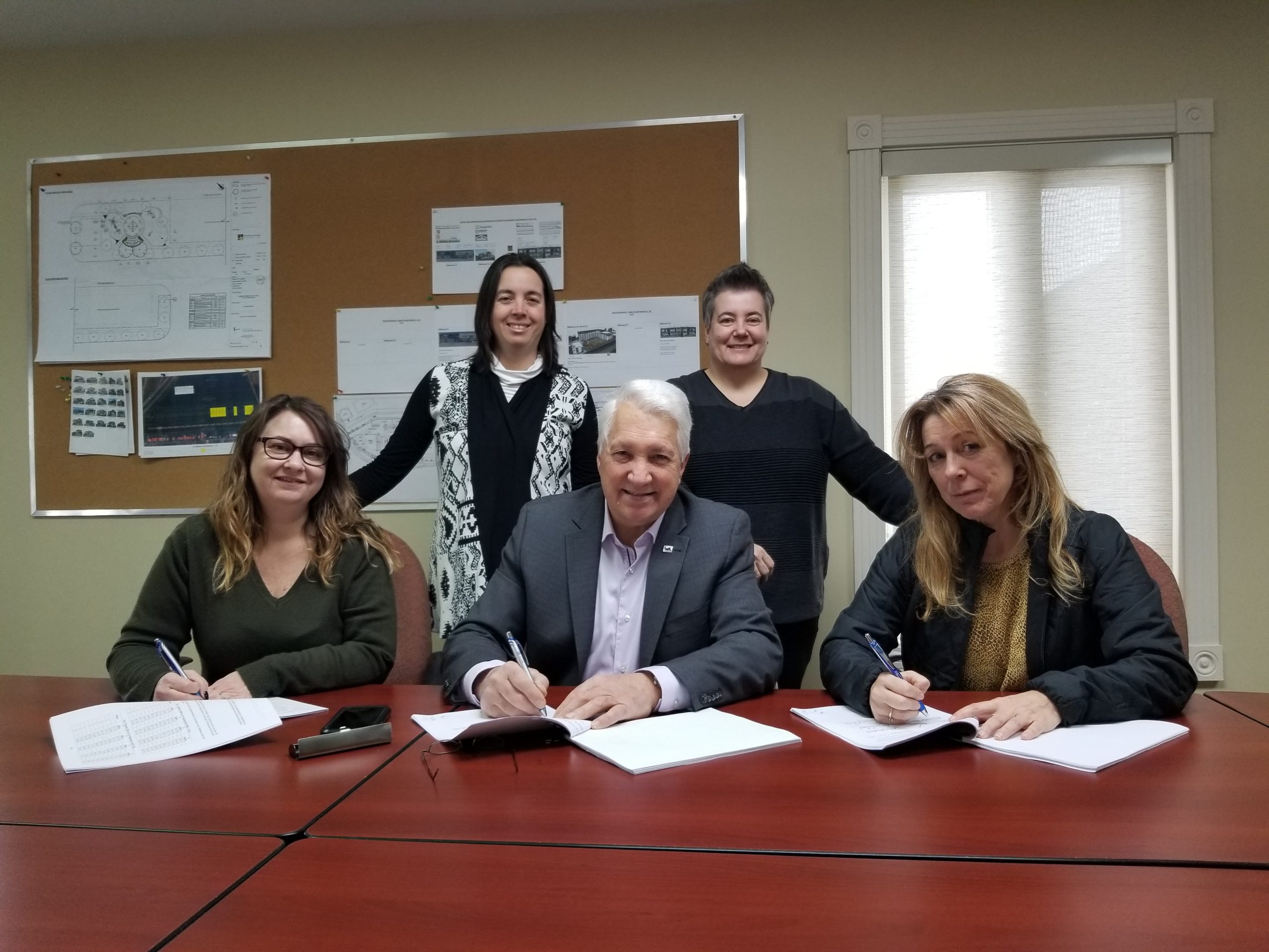 Signature de convention à SaintMathieudeBeloeil